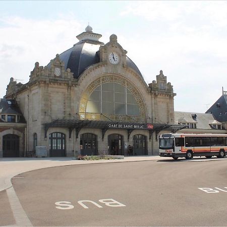 Chambre 4 Avec Sdb Privatif Et Communs A Partager Sehloue Saint-Brieuc Luaran gambar